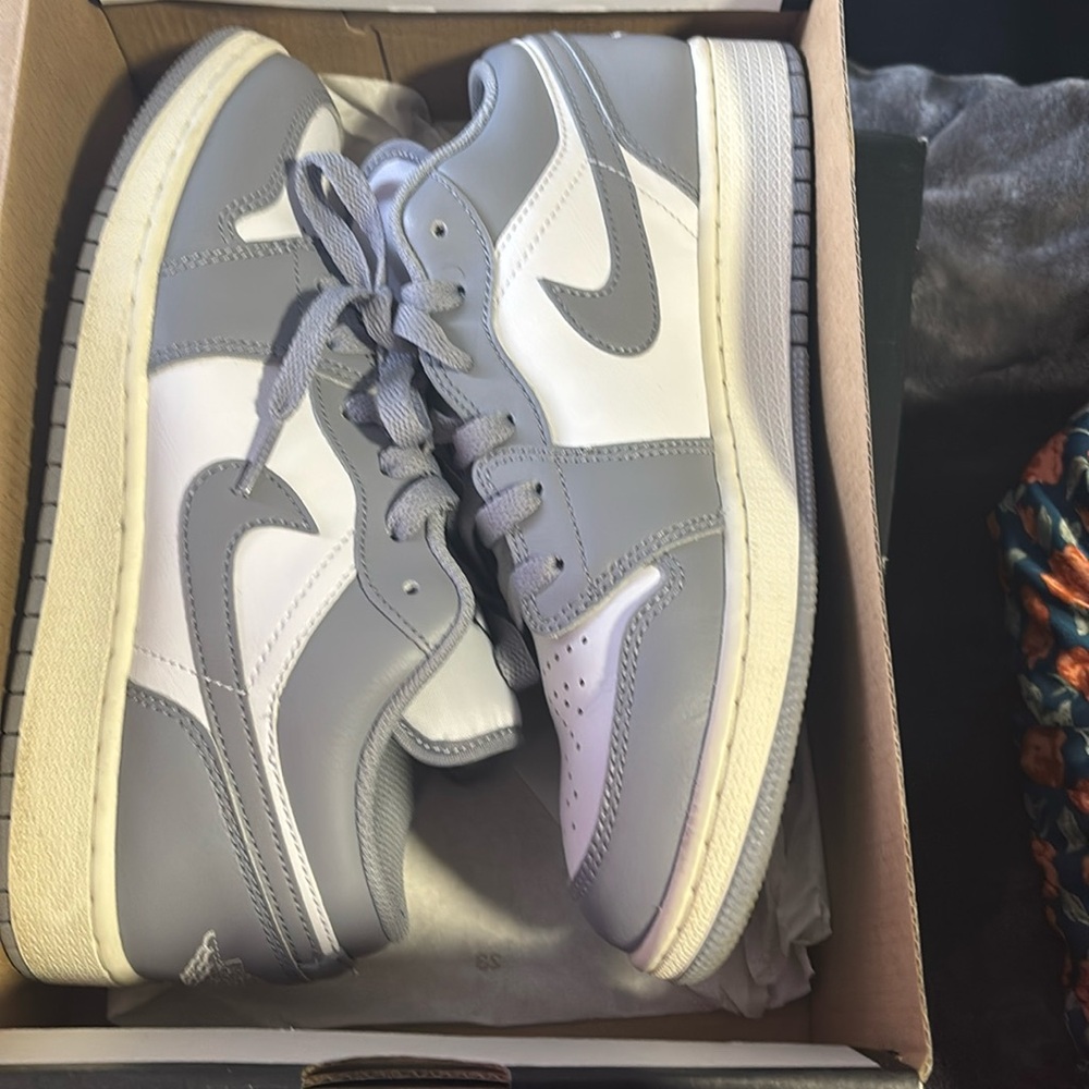 Jordan 1 Grey